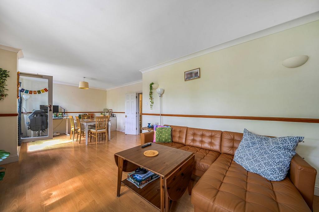 Apartment in London - View 2