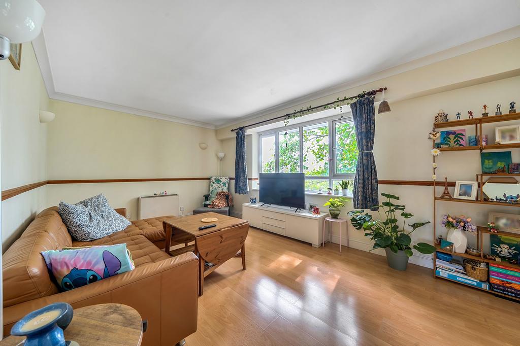 Apartment in London - More