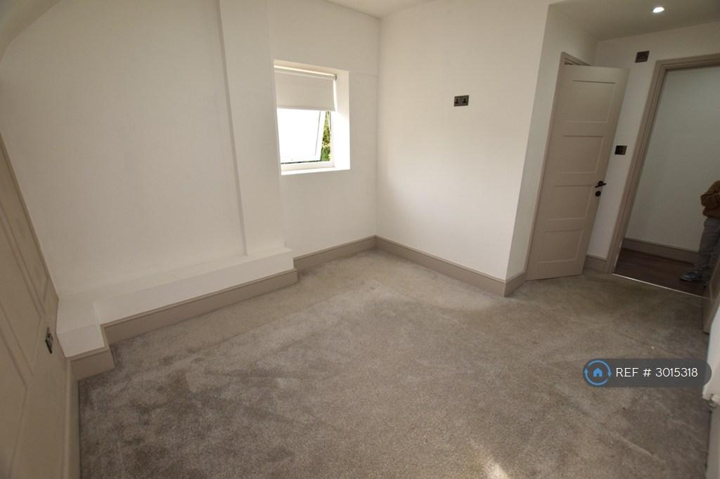 Apartment in Liverpool - View 4