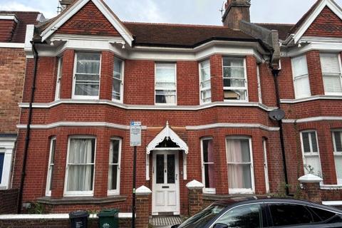 3 bedroom ground floor flat to rent, Buxton Road, Brighton BN1