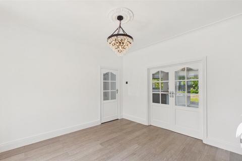 3 bedroom semi-detached house to rent, Tudor Grove, Humbledon, Sunderland