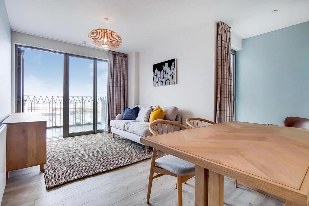 Apartment in Wembley - View 3