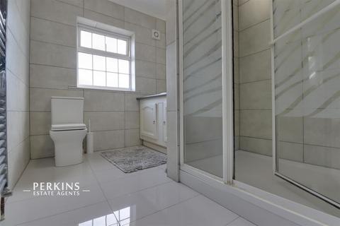 1 bedroom in a house share to rent, Greenford, UB6