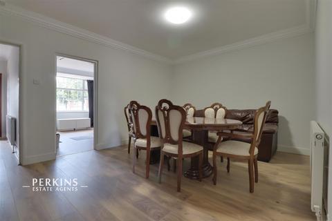 1 bedroom in a house share to rent, Greenford, UB6