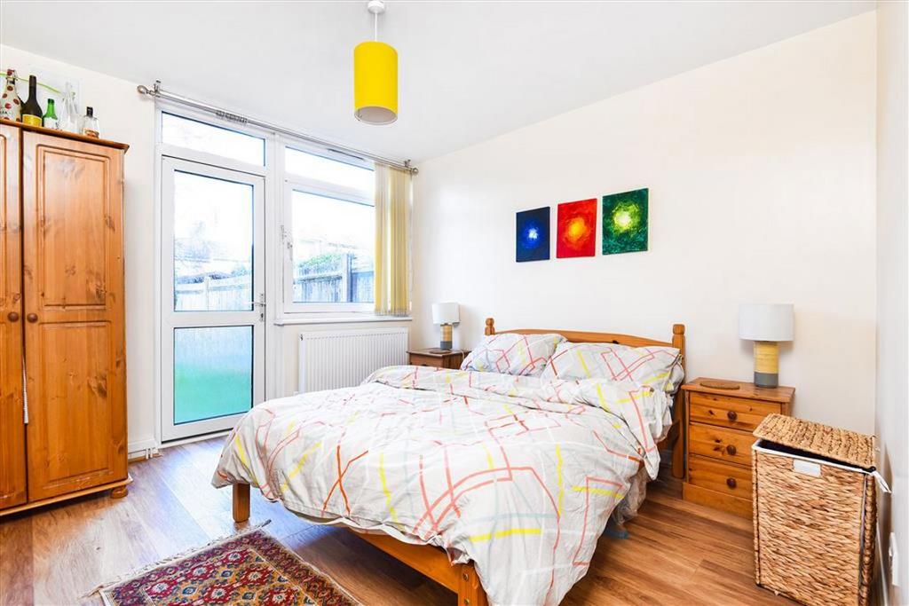 Apartment in London - View 3