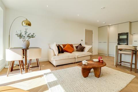 undefined, Hall Crescent, Hadleigh SS7