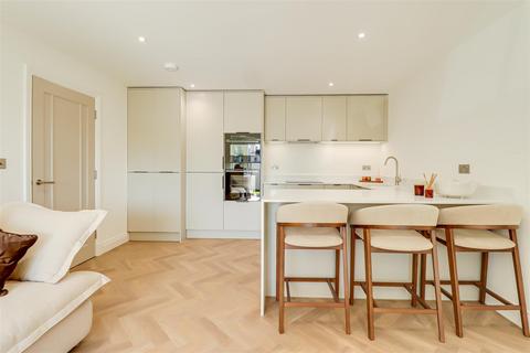 undefined, Hall Crescent, Hadleigh SS7