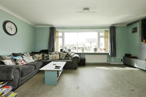 3 bedroom semi-detached house for sale, St. Andrews Grove, Hatfield, Doncaster