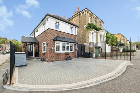 2 bedroom detached house for sale, Princes Road, Buckhurst Hill, Essex, IG9