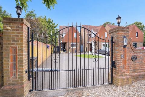Cottage Mews, Westmoreland Avenue, Hornchurch, RM11