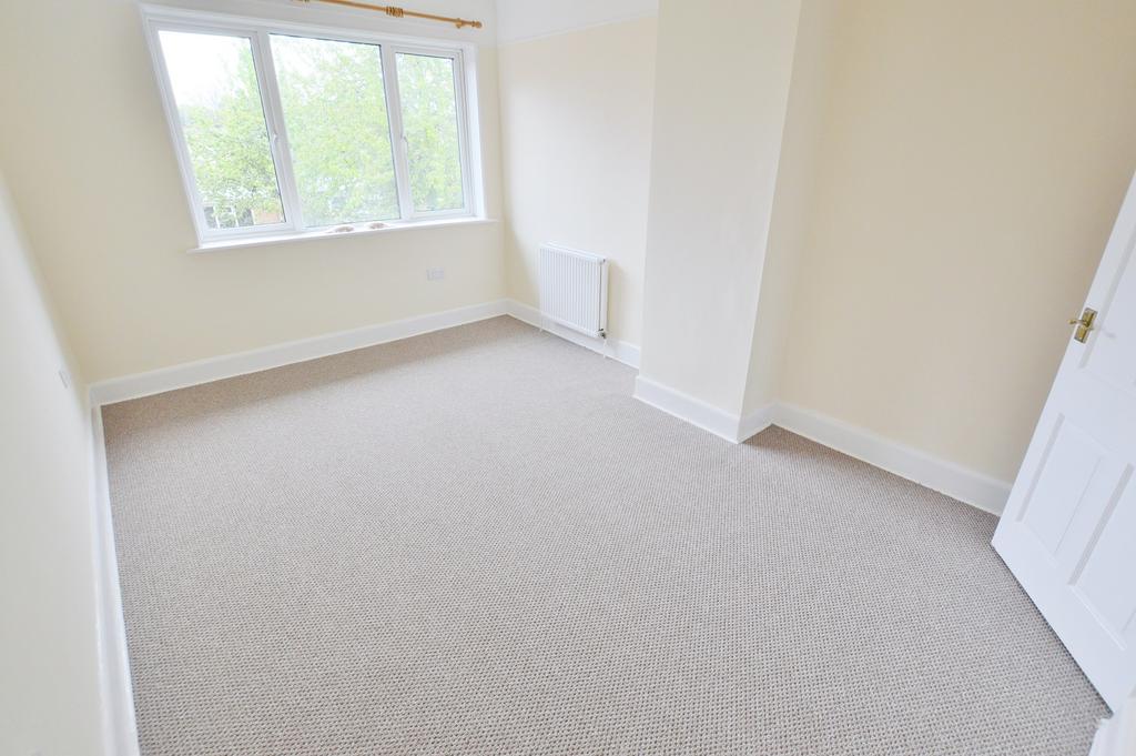 House in Kinson, Ensbury, Bournemouth - View 4