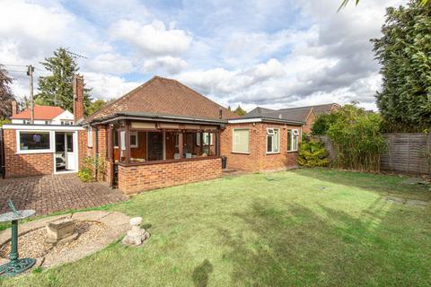 3 bedroom detached bungalow for sale, Wincroft Road, Caversham Heights