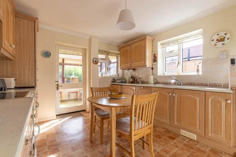 3 bedroom detached bungalow for sale, Wincroft Road, Caversham Heights