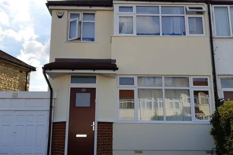 3 bedroom end of terrace house for sale, Dale Avenue, Edgware, HA8