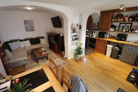 3 bedroom end of terrace house for sale, Dale Avenue, Edgware, HA8