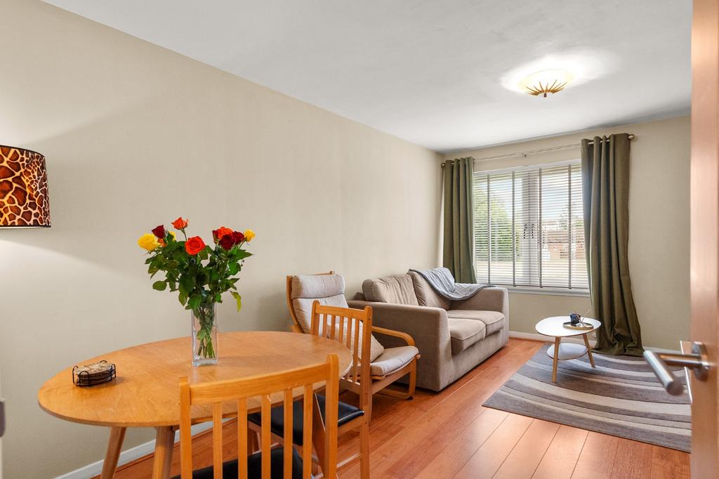 Apartment in West Lothian - View 5