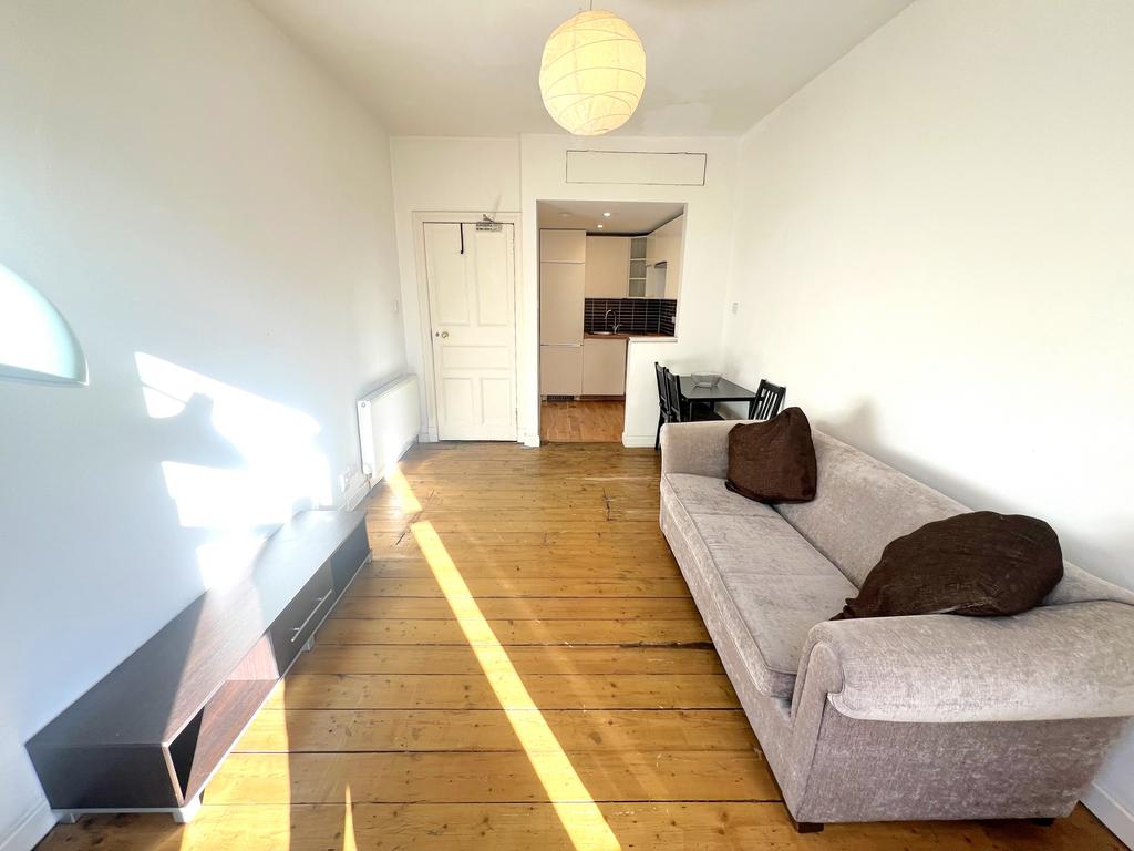 Apartment in Glasgow - View 4