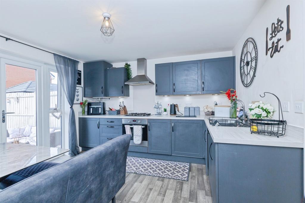 House in WIGSTON - View 4