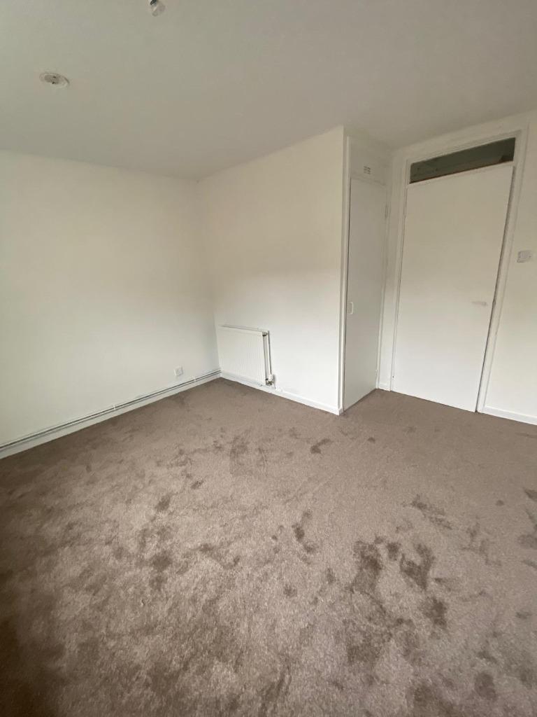 Apartment in Greenock - More