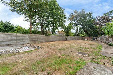 undefined, St Stephens Road, Hounslow TW3