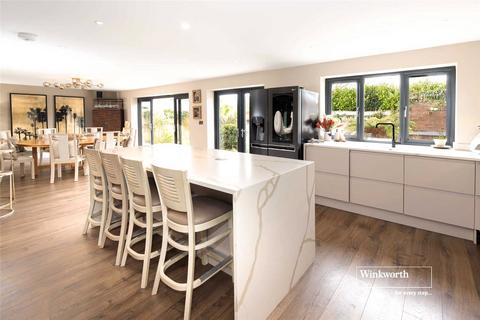 4 bedroom detached house to rent, Hynesbury Road, Friars Cliff, Christchurch, BH23