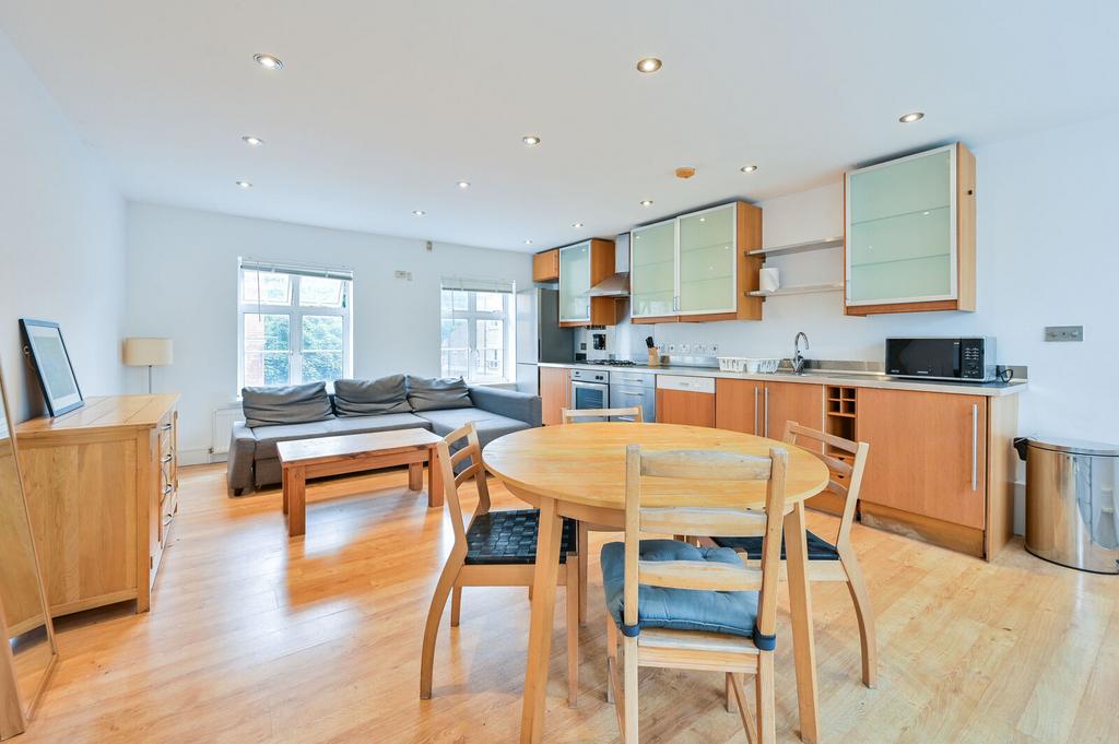 Apartment in London - View 2