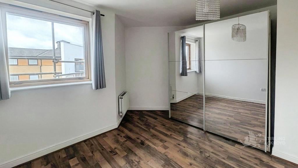 Apartment in Croydon - View 4