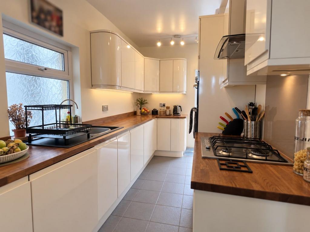 House in Cardiff - View 4