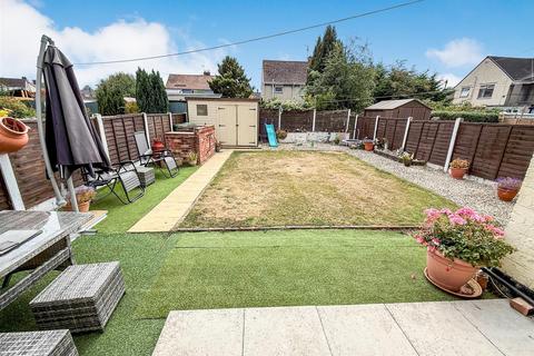 3 bedroom terraced house for sale, Coronation Drive, Chirk, Wrexham