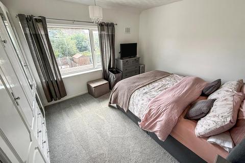 3 bedroom terraced house for sale, Coronation Drive, Chirk, Wrexham