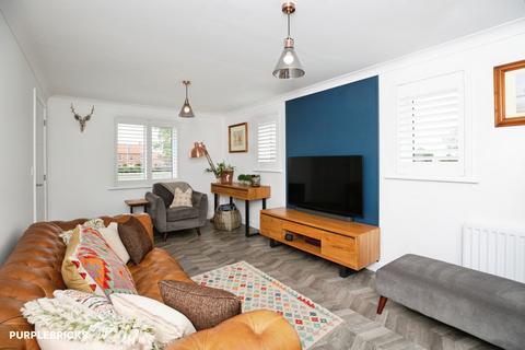 3 bedroom detached house for sale, Harvest Way, Louth, LN11
