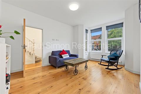 4 bedroom terraced house for sale, Warwick Road, Bounds Green, London, N11