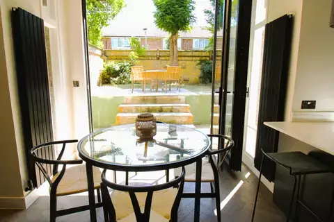 1 bedroom flat for sale, Priory Road, West Hampstead, NW6 3RE