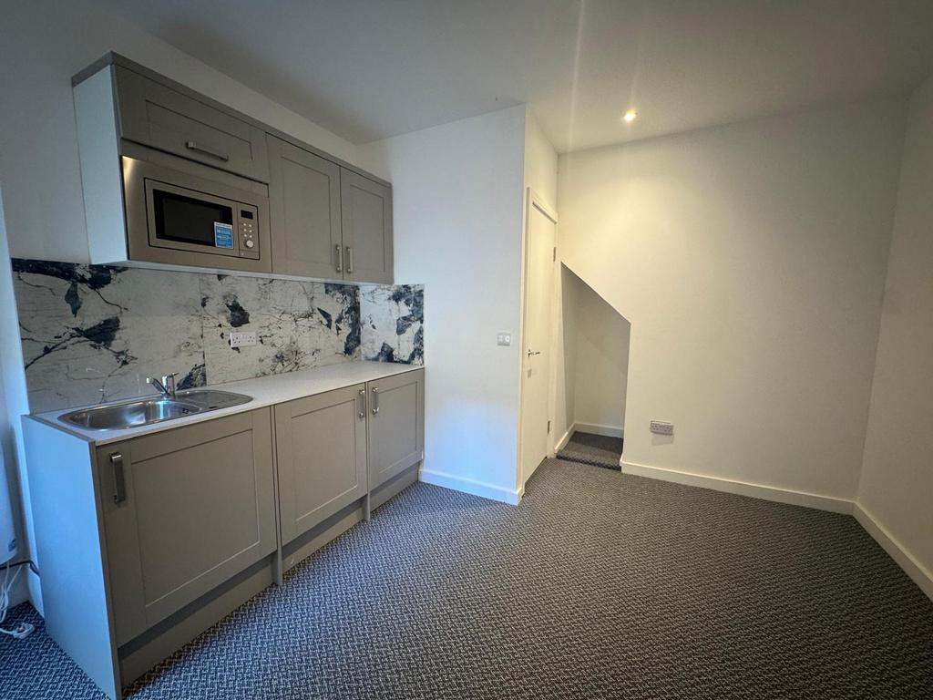 House in London - View 5