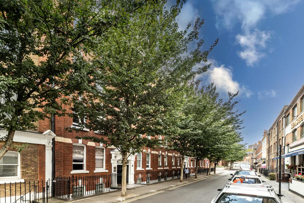 Apartment in London - View 3