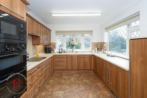 2 bedroom detached bungalow for sale, Cannon Hill Road, Cannon Hill CV4