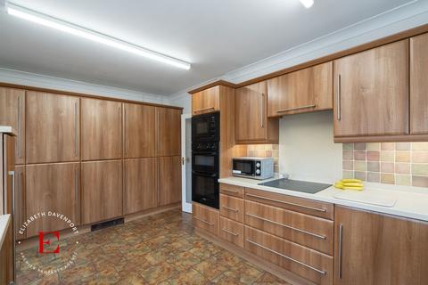 2 bedroom detached bungalow for sale, Cannon Hill Road, Cannon Hill CV4