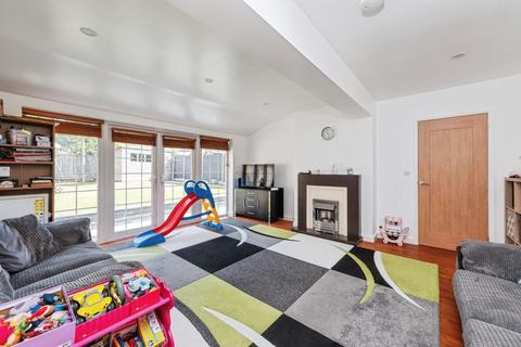 4 bedroom semi-detached house for sale, Chetwode, Overthorpe, Banbury, Northamptonshire, OX17