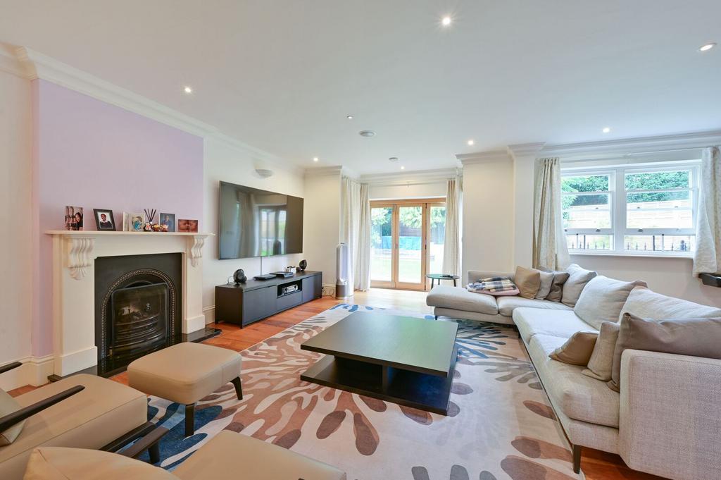 House in London - View 2