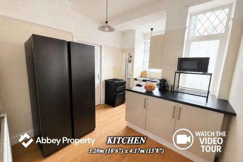 2 bedroom flat to rent, Cromwell Hill, Luton, LU2