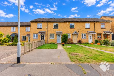 3 bedroom terraced house for sale, Latimer Drive, Basildon SS15
