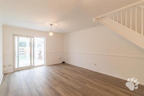 3 bedroom terraced house for sale, Latimer Drive, Basildon SS15