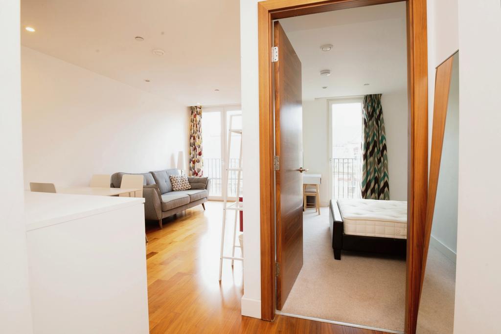 Apartment in Caerdydd - View 5