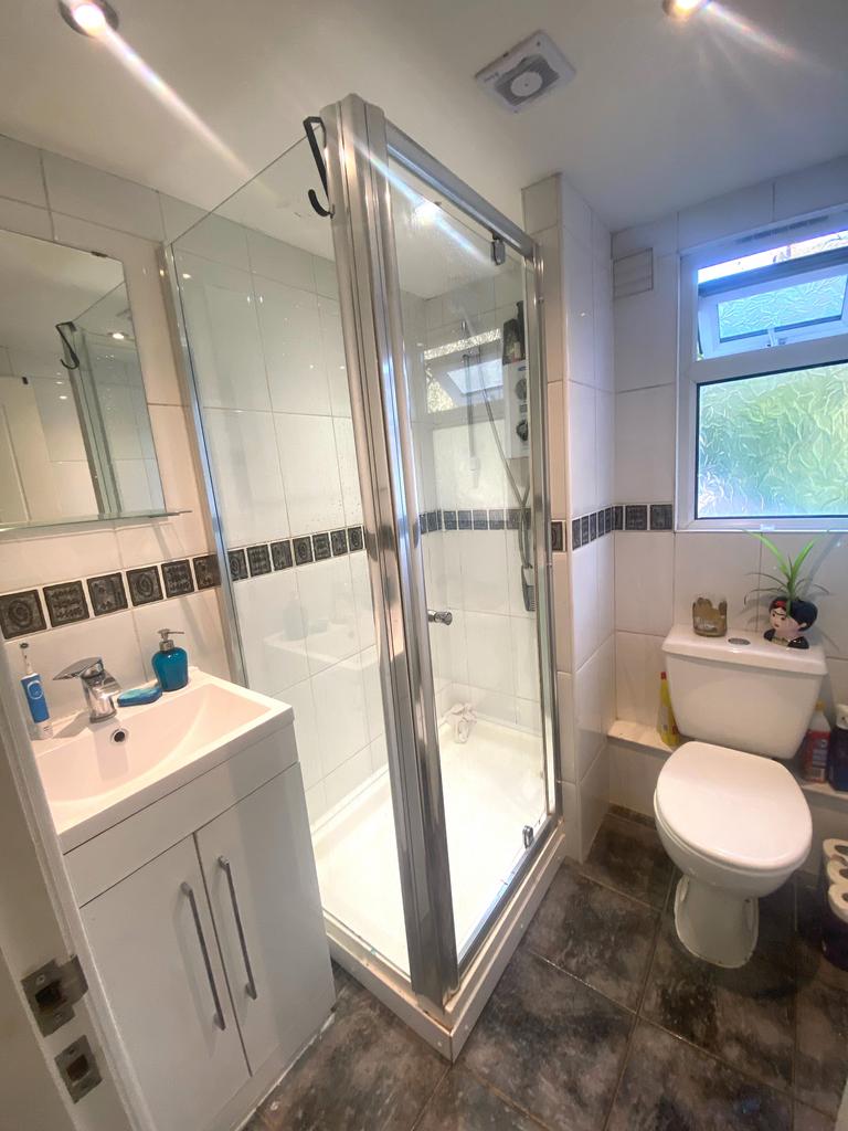Apartment in Sheffield - View 3