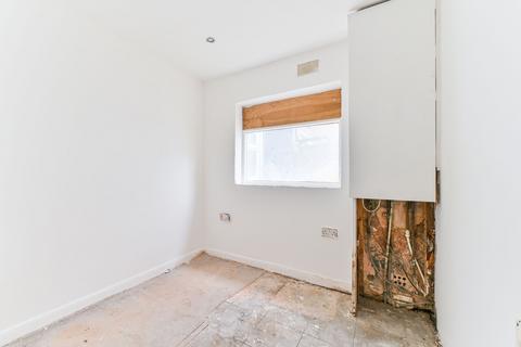Studio for sale, Lodge Road, CR0 2PB, Croydon, CR0