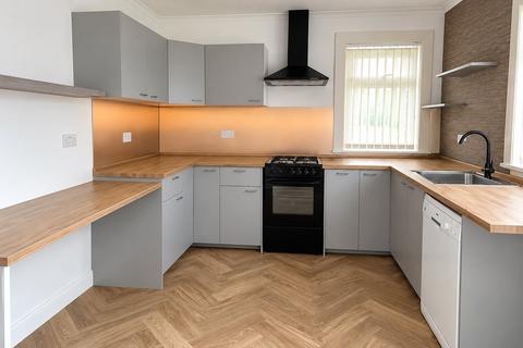 3 bedroom end of terrace house to rent, Furzehill Road, Plymouth PL4