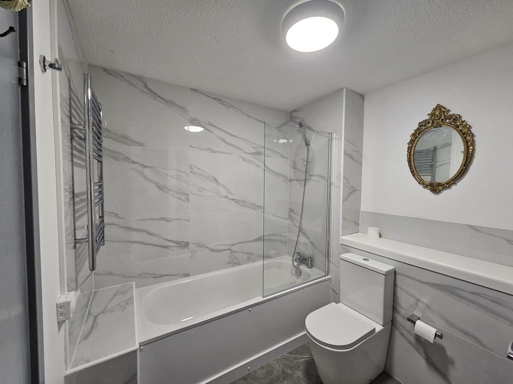Apartment in STANMORE - View 5
