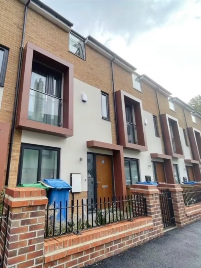 House in Manchester, Brunswick, Chorlton-on-Medlock - View 4