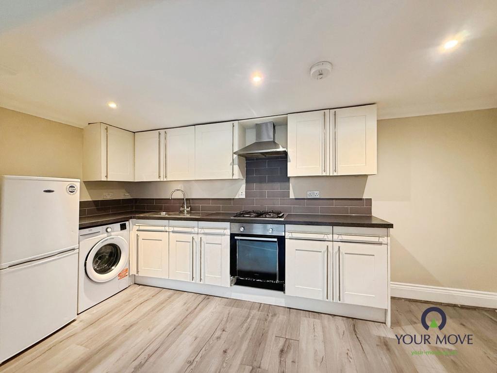 Apartment in Erith - More