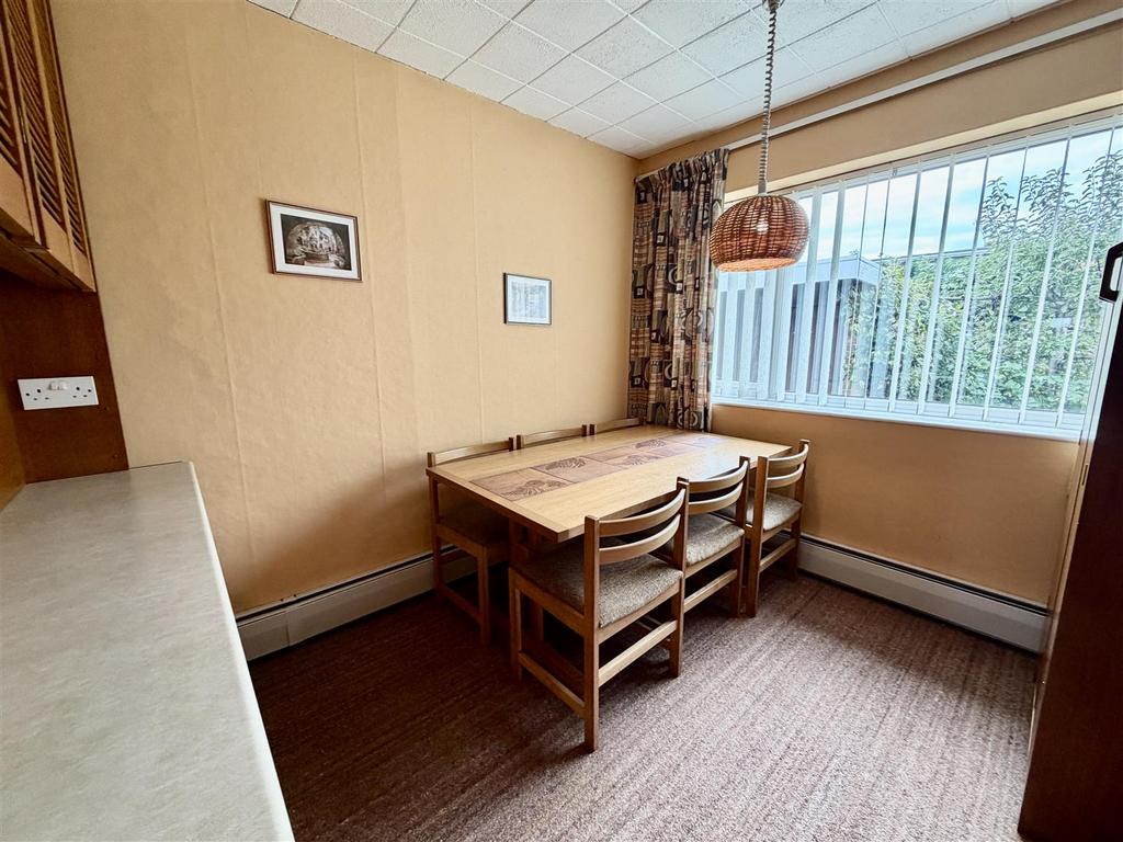 House in Leeds - View 4